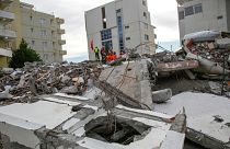 Arnavutluk'a 6,3 şiddetindeki depremin yaralarını sarmak için 1,15 milyar euroluk yardım taahhüdü