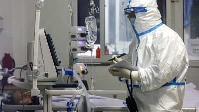 Coronavirus: in quarantena americani ad alto rischio, morto primario di un ospedale di Wuhan
