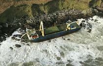  کشتی متروکه پس از یکسال سرگردانی در اقیانوس از ساحل ایرلند سر در آورد