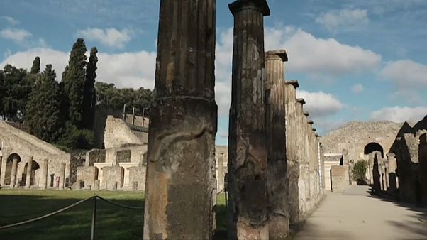Di nuovo a Casa degli amanti: riapre la domus di Pompei chiusa da 40 anni Di nuovo a Casa degli amanti: riapre la domus di Pompei chiusa da 40 anni