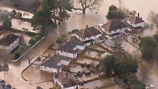 طوفان دنیس در بریتانیا به روایت تصاویر هوایی