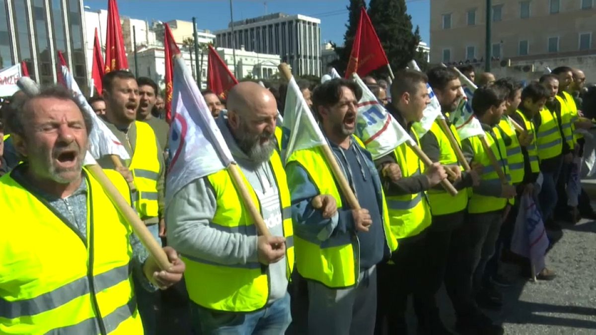 Протесты в Афинах против пенсионной реформы