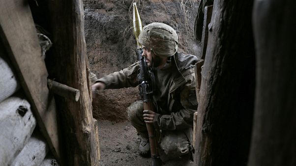 Украинский военный на передовой в Луганской области, январь 2020 Украинский военный на передовой в Луганской области, январь 2020