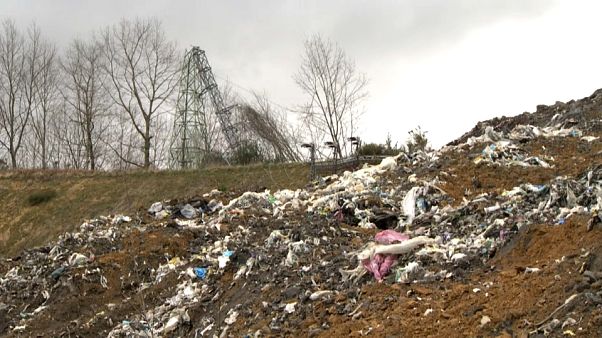 Désastre environnemental après l'incendie et l'effondrement d'une décharge au Pays basque espagnol Désastre environnemental après l'incendie et l'effondrement d'une décharge au Pays basque espagnol