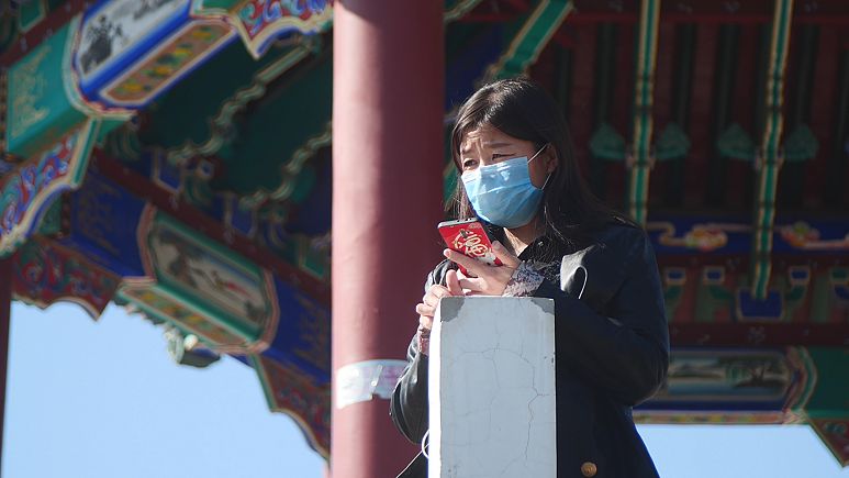 Çin’de koronavirüsten ölenlerin sayısı 2 bini geçti ama yeni vaka sayısı düşüşte
