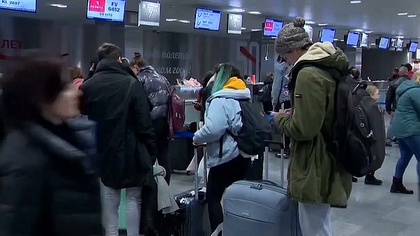 После карантина в Тюмени россияне разъезжаются по домам После карантина в Тюмени россияне разъезжаются по домам