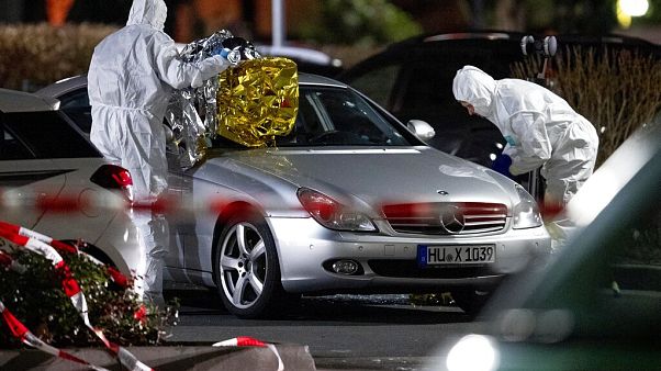 Μακελειό στην πόλη Χανάου: Εννέα νεκροί από πυροβολισμούς- Νεκρός βρέθηκε ο φερόμενος ως δράστης Μακελειό στην πόλη Χανάου: Εννέα νεκροί από πυροβολισμούς- Νεκρός βρέθηκε ο φερόμενος ως δράστης