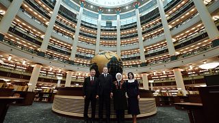Türkiye Cumhurbaşkanı Recep Tayyip Erdoğan ve Özbekistan Cumhurbaşkanı Şevket Mirziyoyev eşleriyle birlikte Millet Kütüphanesi'nin açılış törenine katıldı. 