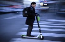 كندا تحظر استخدام السكوتر 