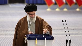 Législatives en Iran : Khamenei appelle à voter, les électeurs vont-ils être au rendez-vous?