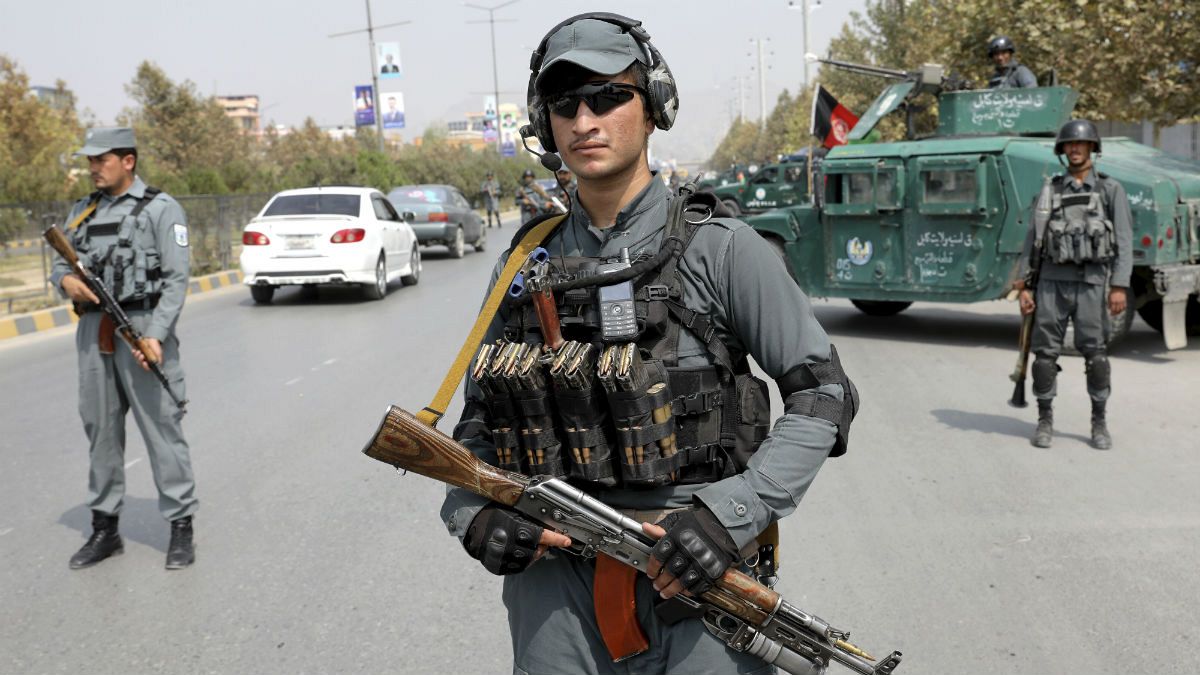 توافق طالبان و آمریکا برای آغاز هفتۀ «کاهش خشونت» در افغانستان