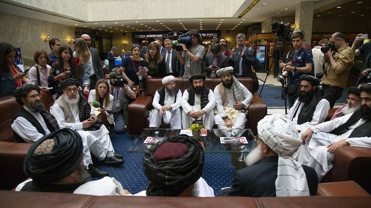مایک پمپئو: آمریکا آخر فوریه توافق با طالبان را امضا می‌کند