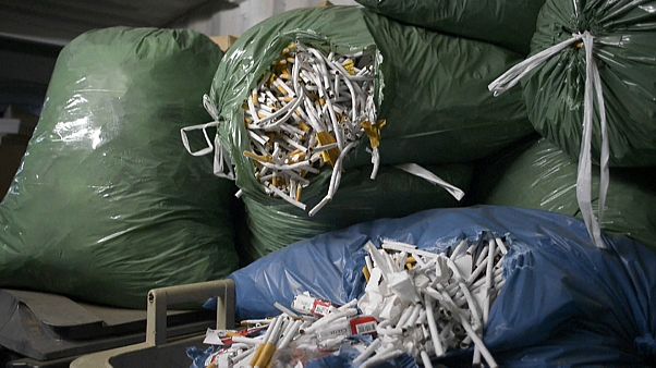 Подпольная сигаретная фабрика в бункере Подпольная сигаретная фабрика в бункере