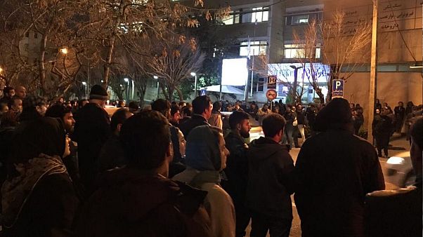 ویدیو؛ توضیحات مسئولین بیمارستان جم در مورد آخرین وضعیت محمدرضا شجریان ویدیو؛ توضیحات مسئولین بیمارستان جم در مورد آخرین وضعیت محمدرضا شجریان