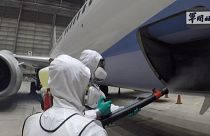 Koronavirüs salgını: Karantinaya alınanları taşıyan uçak dezenfekte edildi