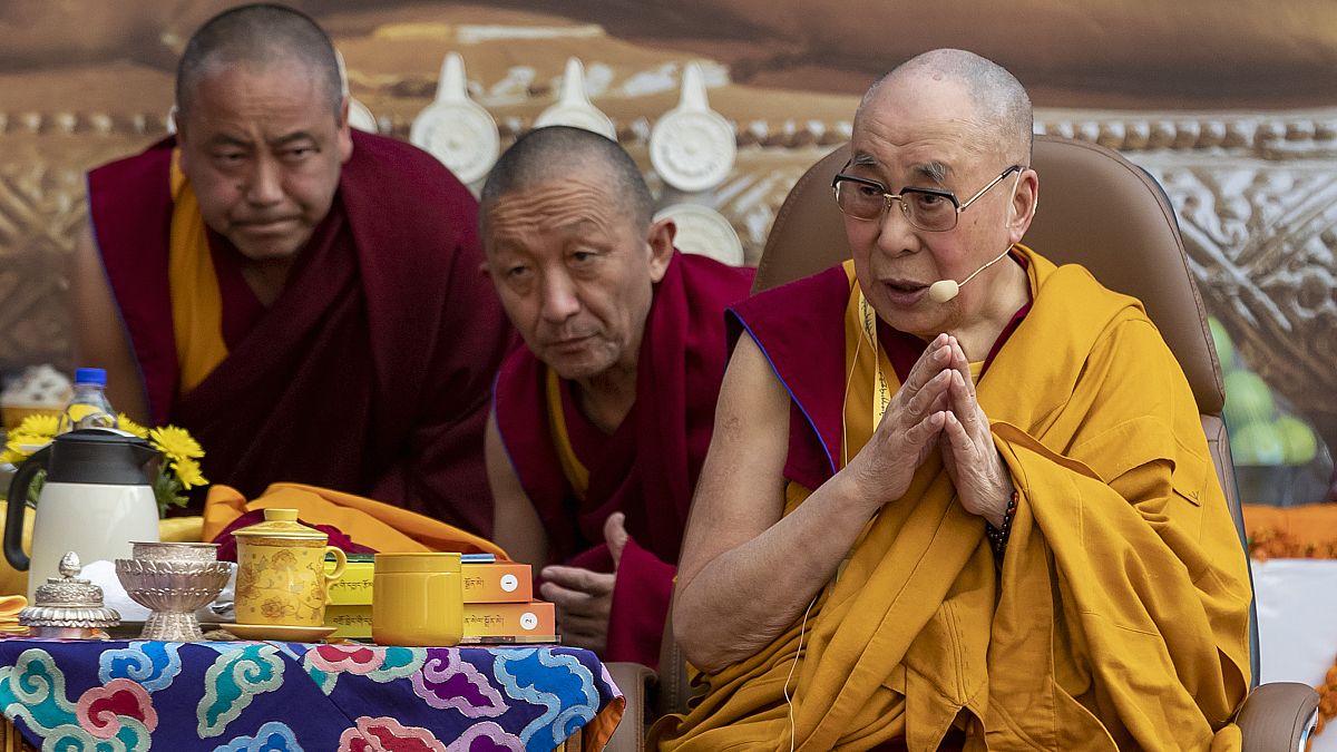 دالاي لاما خلال حضوره اجتماعا حاشدا في الهند. 2019/12/07