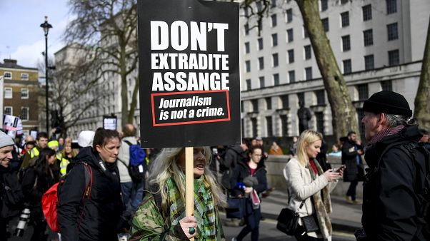 Kezdődik Julian Assange pere Kezdődik Julian Assange pere