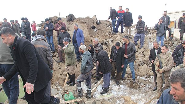 İran'da meydana gelen deprem Van'da hissedildi. En az 7 kişi hayatını kaybetti İran'da meydana gelen deprem Van'da hissedildi. En az 7 kişi hayatını kaybetti