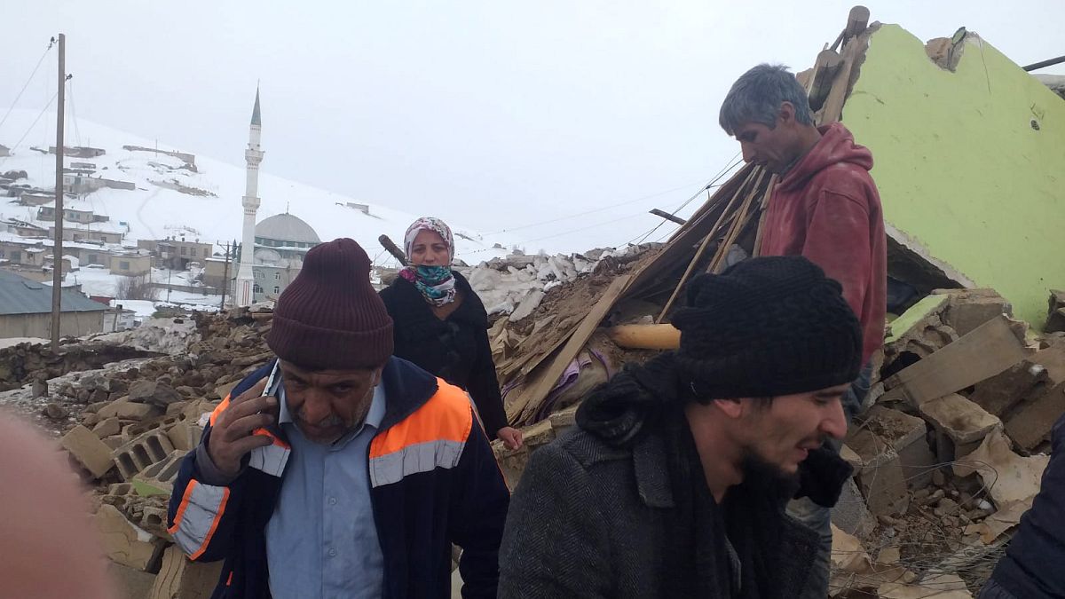 Νέος ισχυρότατος σεισμός στα σύνορα Τουρκίας - Ιράν