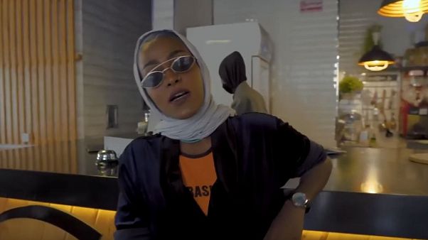 المغنية السعودية أصايل سلاي المغنية السعودية أصايل سلاي
