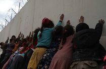 Deslocados sírios sonham com a Turquia