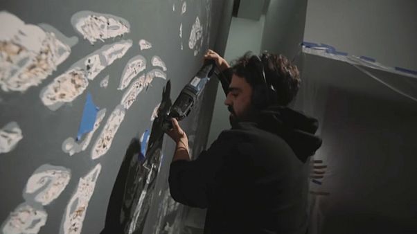 'Vhils' abre a sua primeira grande exposição nos Estados Unidos 'Vhils' abre a sua primeira grande exposição nos Estados Unidos