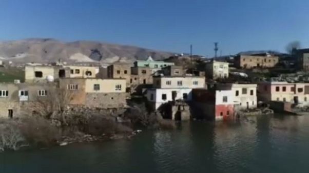 Ιστορική πόλη 12.000 ετών βυθίζεται για ένα φράγμα Ιστορική πόλη 12.000 ετών βυθίζεται για ένα φράγμα