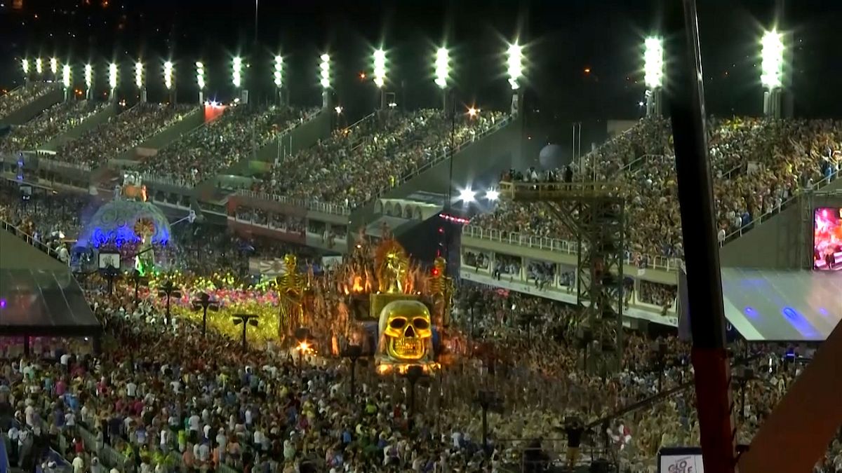 Samba schools show their talents at Rio Carnival parade