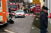 Auto rast in Menge bei Fastnachtsumzug: 30 Verletzte - 10 davon Kinder