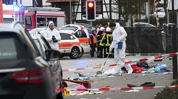 حمله با خودرو به یک کارناوال در آلمان