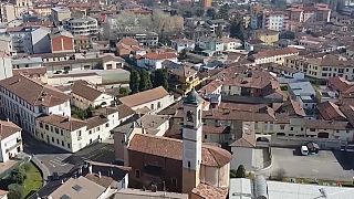 شاهد: بلدة إيطالية تتحول إلى مدينة أشباح بعد تفشي فيروس كورونا الجديد