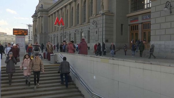 Auch in der Moskauer U-Bahn wird nach chinesischen Staatsbürgern gefahndet. Auch in der Moskauer U-Bahn wird nach chinesischen Staatsbürgern gefahndet.