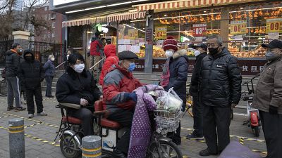 تسجيل 71 وفاة جديدة بفيروس كورونا في الصين وثلاثة في إيران