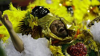 Política domina Carnaval do Rio de Janeiro