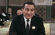 أبرز المحطات في حياة الرئيس المصري الأسبق محمد حسني مبارك