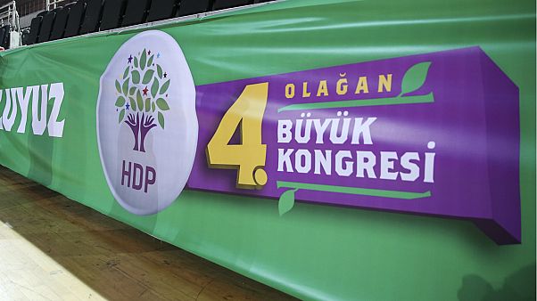 HDP Kongresine Öcalan soruşturması: 14 gözaltı HDP Kongresine Öcalan soruşturması: 14 gözaltı