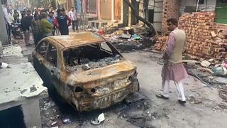 Una veintena de muertos por disturbios en Nueva Delhi