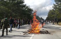 Λέσβος: Νέες συγκρούσεις κατοίκων και αστυνομίας - Μεγάλο συλλαλητήριο