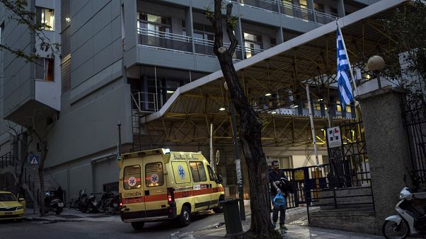 Yunanistan'da ilk koronavirüs vakası Yunanistan'da ilk koronavirüs vakası
