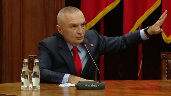 Albania: scontro tra Presidente e governo, Meta invoca la piazza Albania: scontro tra Presidente e governo, Meta invoca la piazza