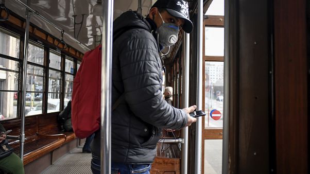 El coronavirus provoca una desbandada de erasmus españoles en Milán El coronavirus provoca una desbandada de erasmus españoles en Milán