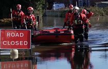 Hochwasser in Großbritannien - Weiterer Sturm erwartet