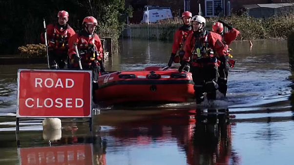Hochwasser in Großbritannien - Weiterer Sturm erwartet Hochwasser in Großbritannien - Weiterer Sturm erwartet