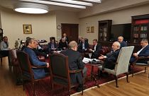 CHP Genel Başkanı Kemal Kılıçdaroğlu, İdlib'deki son gelişmeleri görüşmek üzere kurmaylarıyla bir araya geldi.  