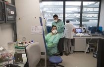 أطباء وممرضون فرنسيون بمعهد أمراض العدوى بمارسيليا 