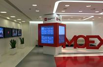 Коронавирус давит на российские биржи 