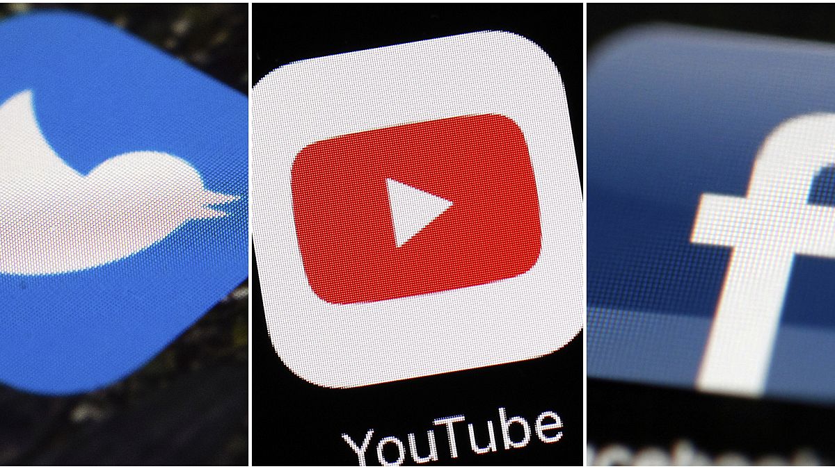 Логотипы Facebook, Youtube и Twitter.