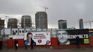 سلوفاكيا عند مفترق طرق ومنافسة انتخابية محتدمة بين الشعبوي والليبرالي