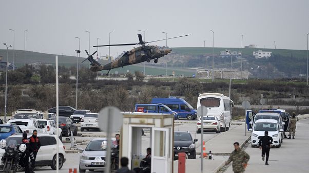 Hatay'da yaralı askerleri taşıyan TSK helikopteri Hatay'da yaralı askerleri taşıyan TSK helikopteri