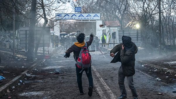 Grécia bloqueia fronteira com a Turquia Grécia bloqueia fronteira com a Turquia